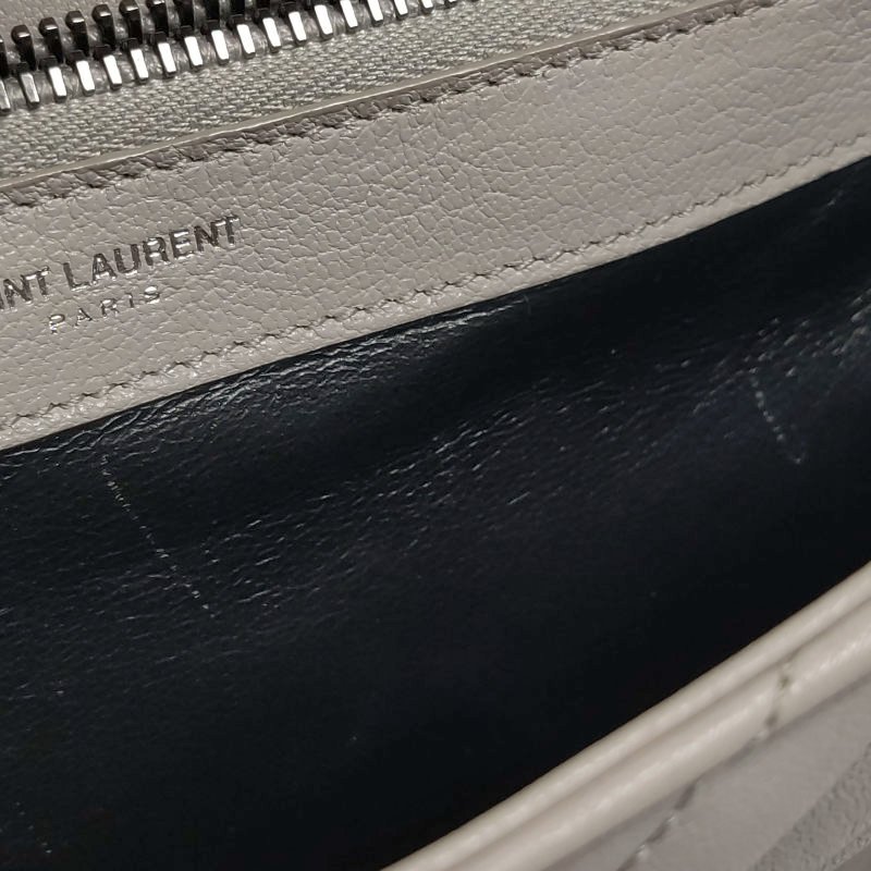 Saint Laurent College羊皮純色V紋YSL標誌單肩包-9