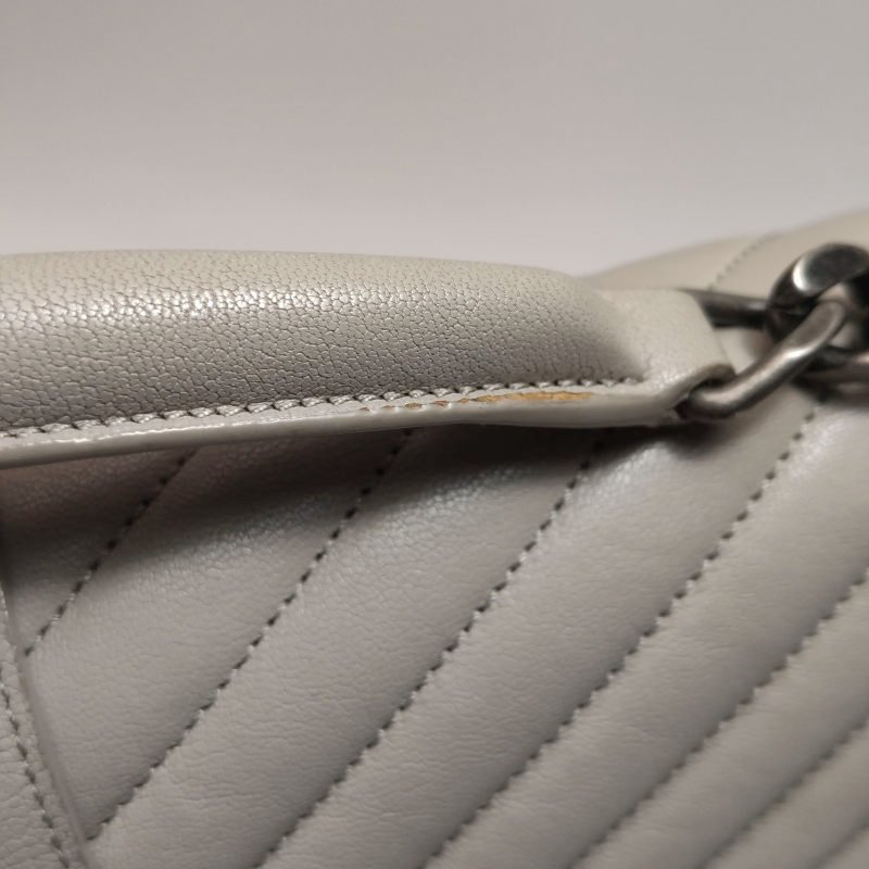 Saint Laurent College羊皮純色V紋YSL標誌單肩包-20