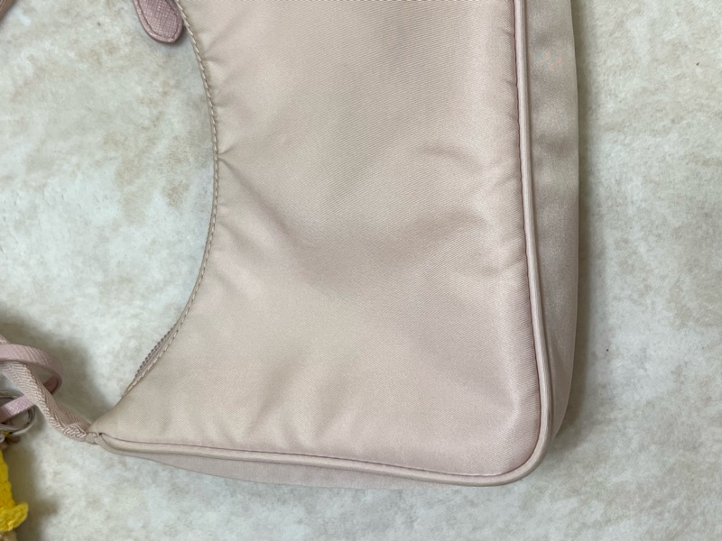 Prada hobo腋下包 櫻花粉-5