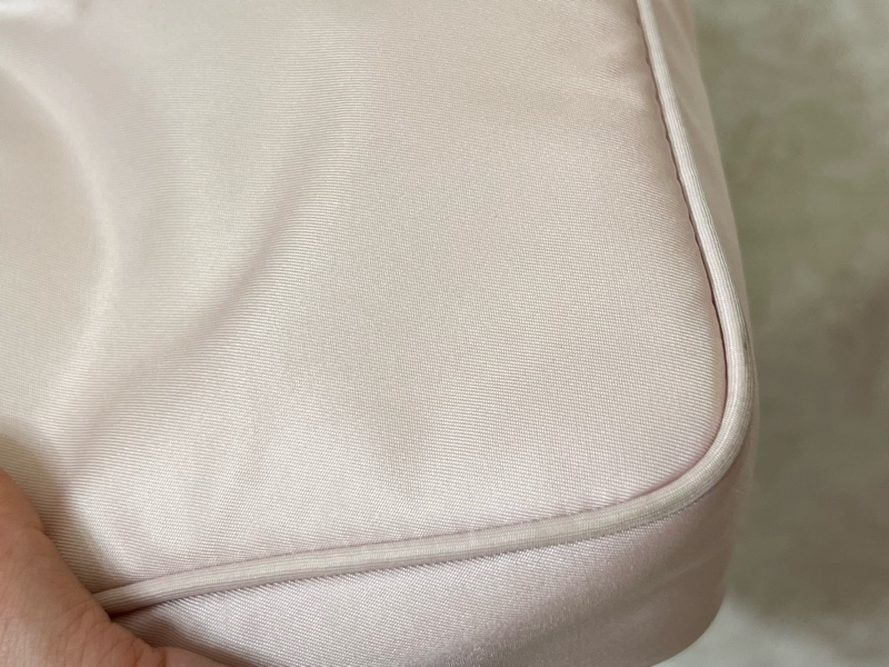 Prada hobo腋下包 櫻花粉-22