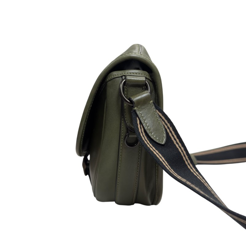 COACH Hitch 斜揹袋-10