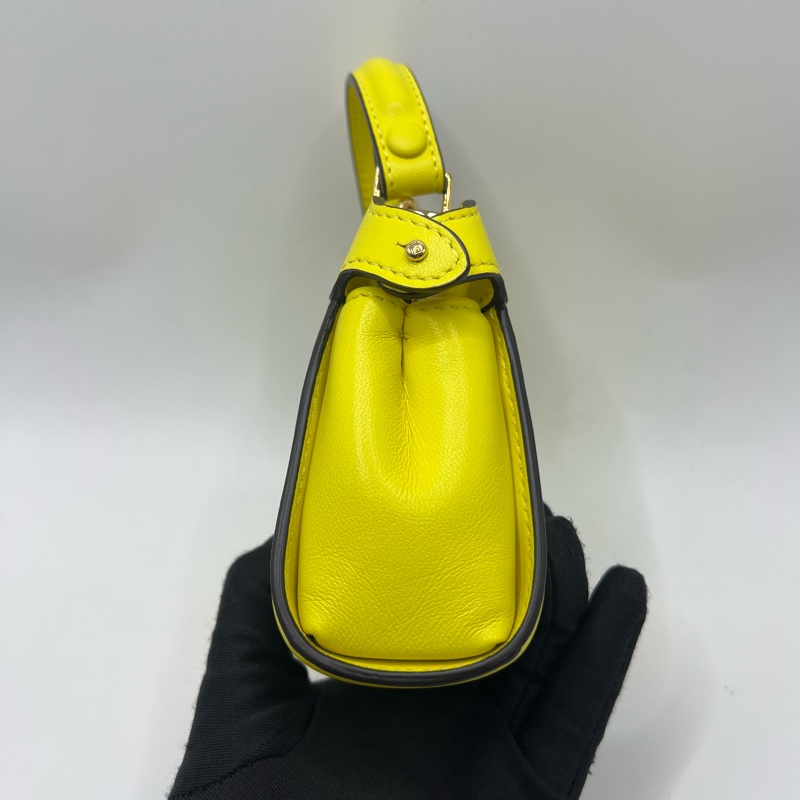 FENDI芬迪 Peekaboo斜挎手提包 黃色 迷你款 经典扭锁 可手提 可肩背 手柄可拆卸-3
