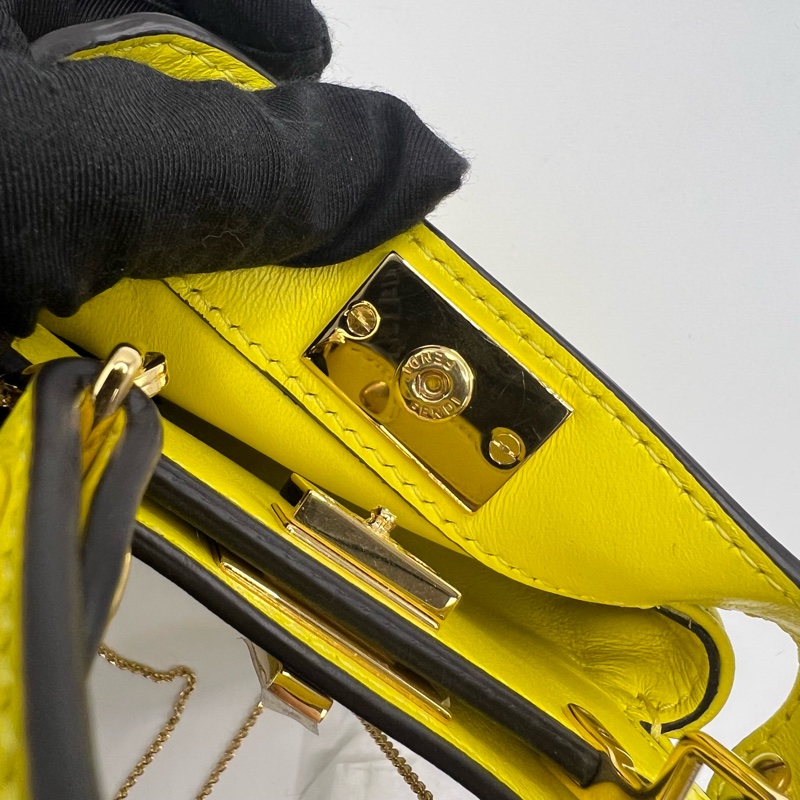 FENDI芬迪 Peekaboo斜挎手提包 黃色 迷你款 经典扭锁 可手提 可肩背 手柄可拆卸-10