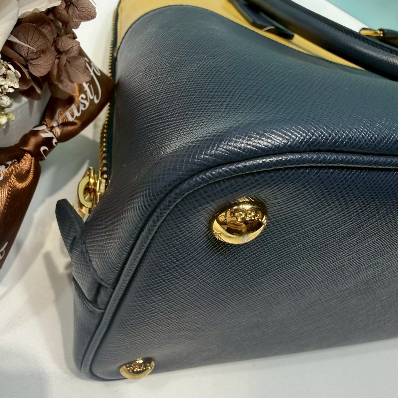 PRADA Saffiano Lux撞色手提包-7