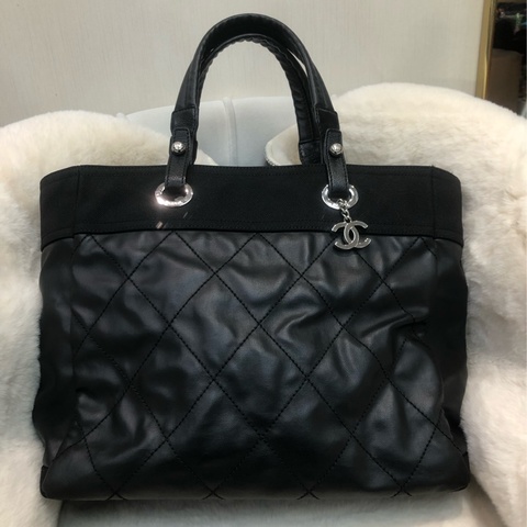 Chanel 黑色菱格上肩 Tote Bag XC242