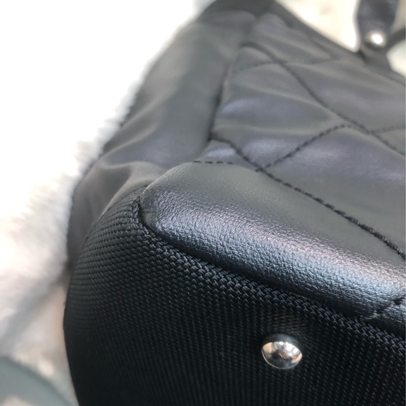 Chanel 黑色菱格上肩 Tote Bag XC242-10