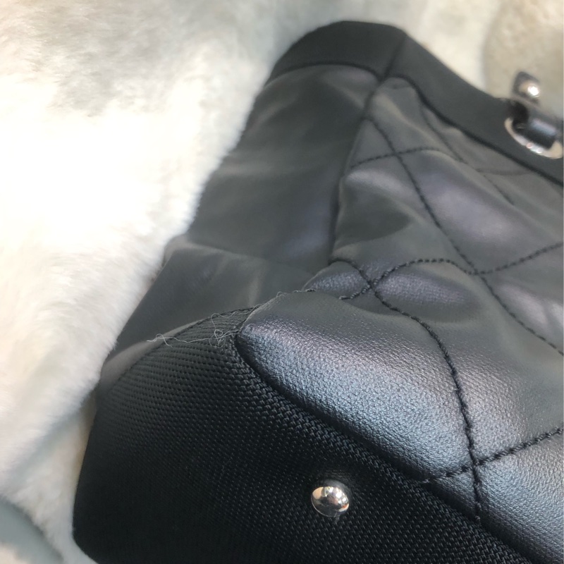 Chanel 黑色菱格上肩 Tote Bag XC242-12