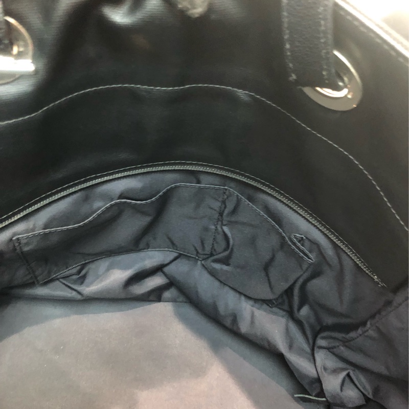 Chanel 黑色菱格上肩 Tote Bag XC242-22