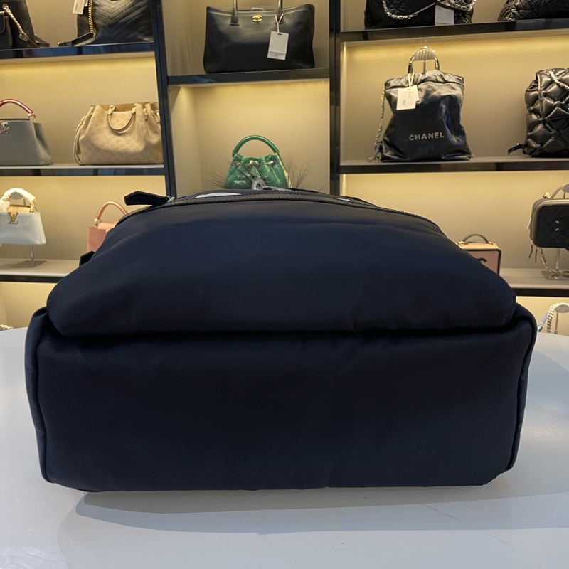 Fendi芬迪 一撮毛小怪兽帆布拼豹皮 黑色尼绒拼皮双肩包旅行包 容量大满足旅游出行 通勤百搭款 男女通用-4