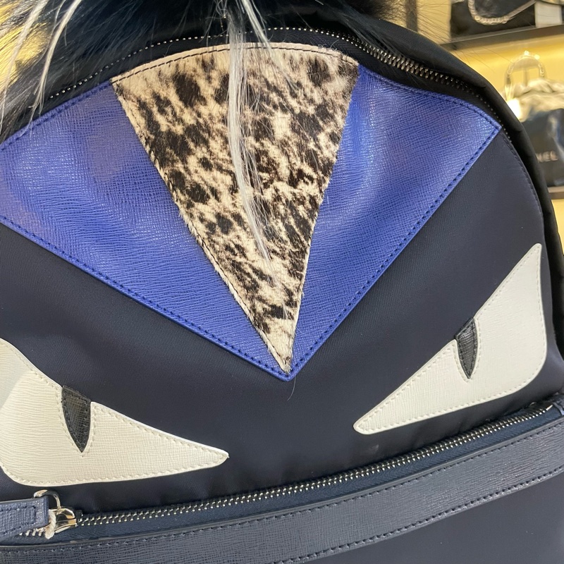 Fendi芬迪 一撮毛小怪兽帆布拼豹皮 黑色尼绒拼皮双肩包旅行包 容量大满足旅游出行 通勤百搭款 男女通用-8