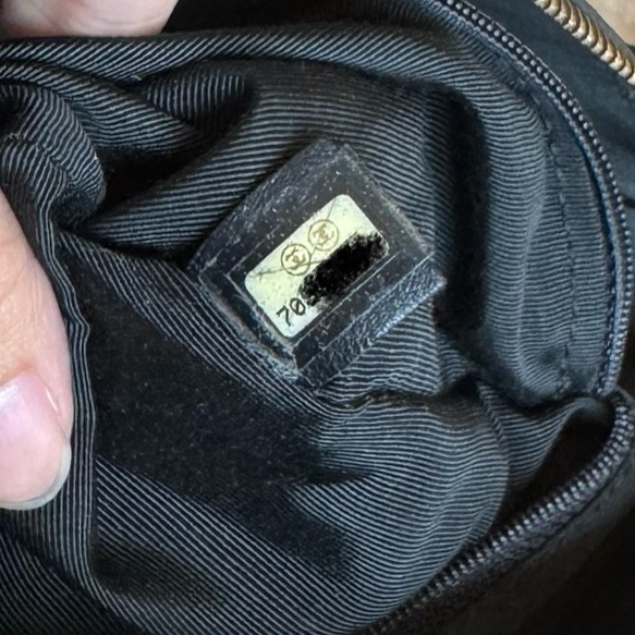 Chanel 冰格黑金單肩包-12