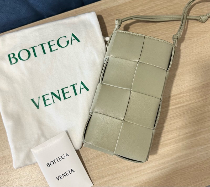 全新 BV Bottega Veneta CASSETTE 手機包 斜背小包 鼠尾草綠-0