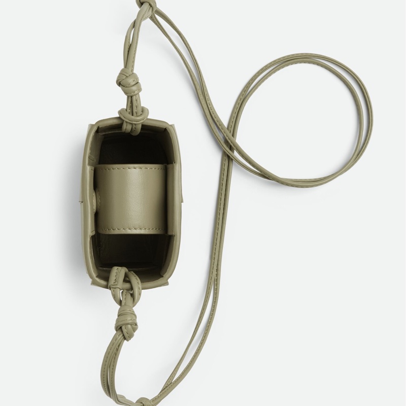 全新 BV Bottega Veneta CASSETTE 手機包 斜背小包 鼠尾草綠-6