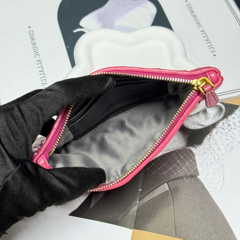 🏷️Miu Miu 千金風 羊皮零錢包-3