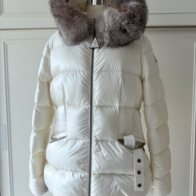 全新✨Moncler boed 真狐狸毛領羽絨外套 #4-1