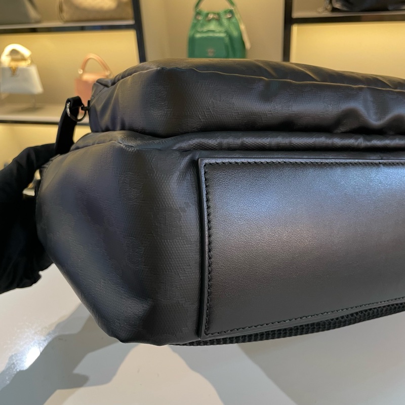 Gucci 款黑色水晶皮双层邮差-8