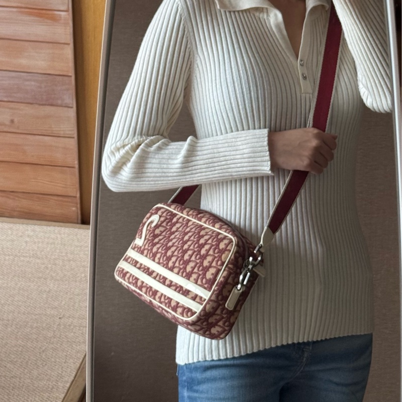 Dior 酒紅色數字老花側背包Monogram Trotter No. 2-0