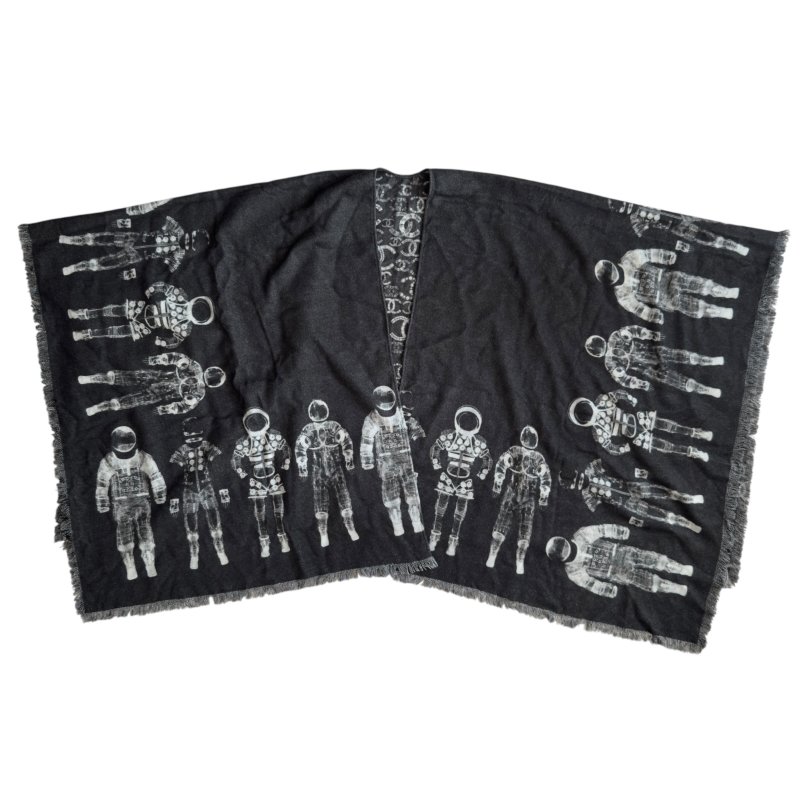 CHANEL CC 雙面 純羊絨 圍巾 披肩-2