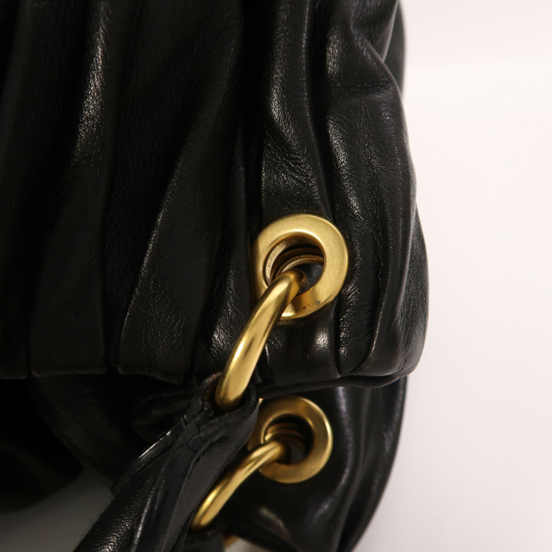 Miu Miu 皮革Hand Bag金扣手挽袋-15