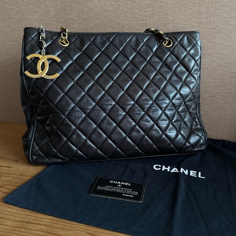 Chanel 黑金羊皮托特包 全皮內裏