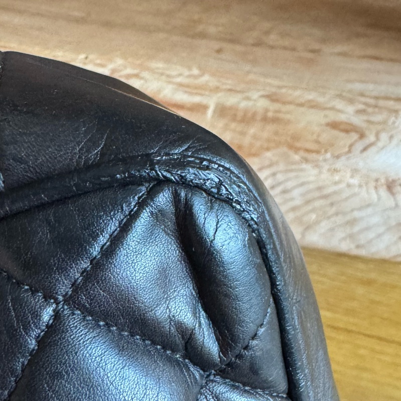 Chanel 黑金羊皮托特包 全皮內裏-11