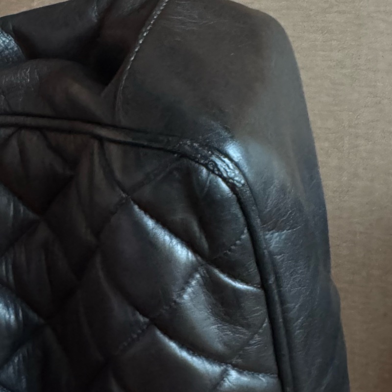 Chanel 黑金羊皮托特包 全皮內裏-18