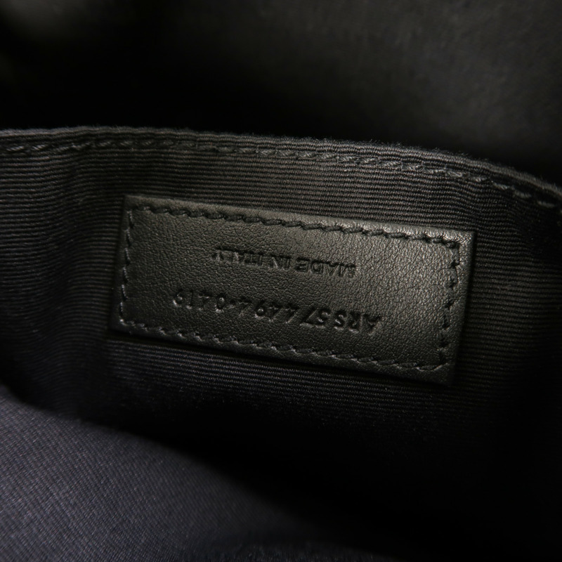 SAINT LAURENT 漆皮皮革Lou Camera Bag銀扣肩背袋-6