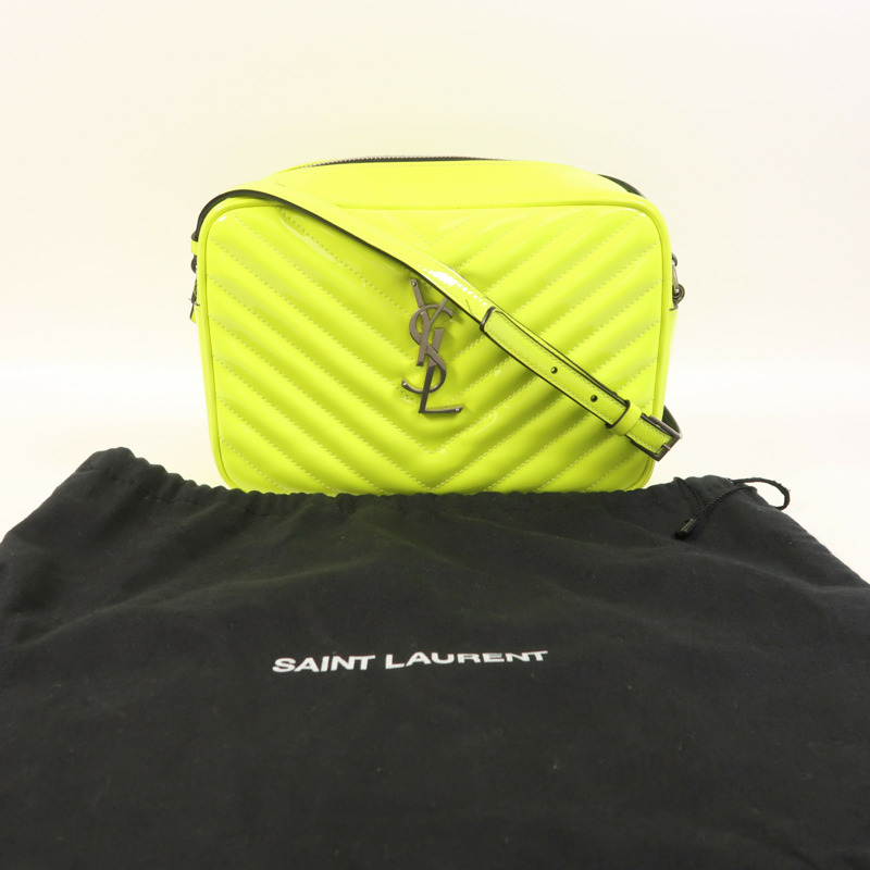 SAINT LAURENT 漆皮皮革Lou Camera Bag銀扣肩背袋-8