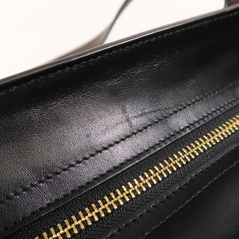 COACH 牛皮皮革Central Tote金扣肩背袋-15