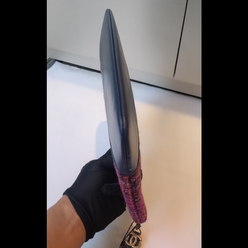 Chanel 深藍皮邊桃紅毛呢手拿包-6