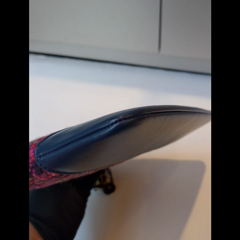 Chanel 深藍皮邊桃紅毛呢手拿包-8