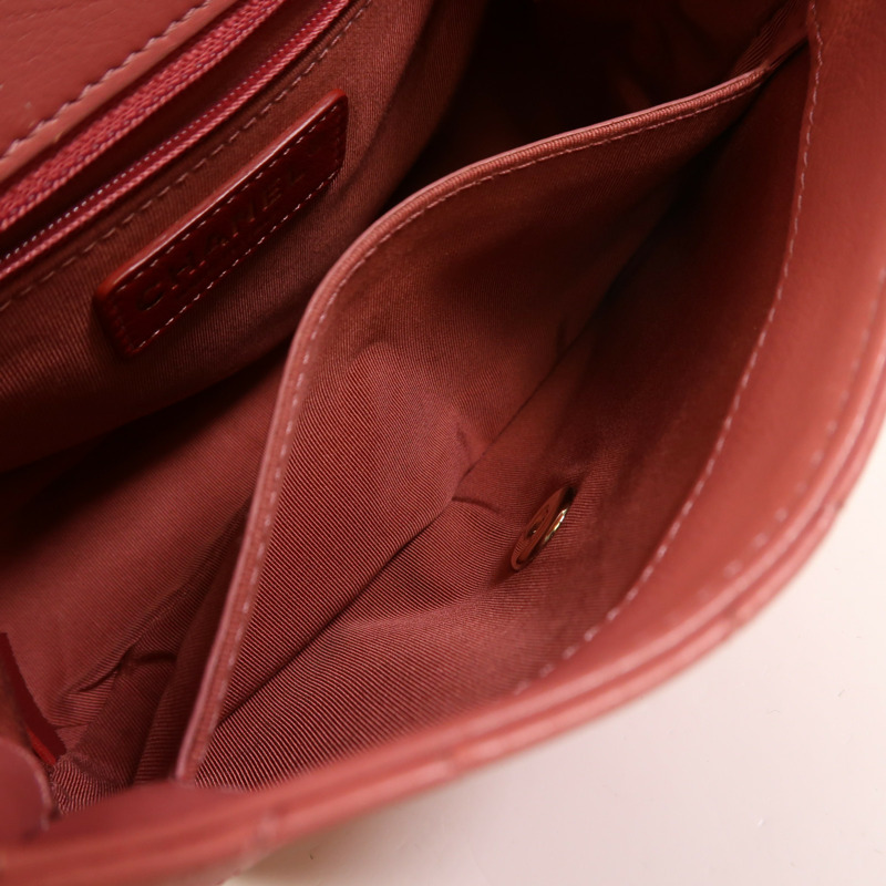 CHANEL 牛皮皮革Chain Shoulder金扣鏈帶肩背袋-5