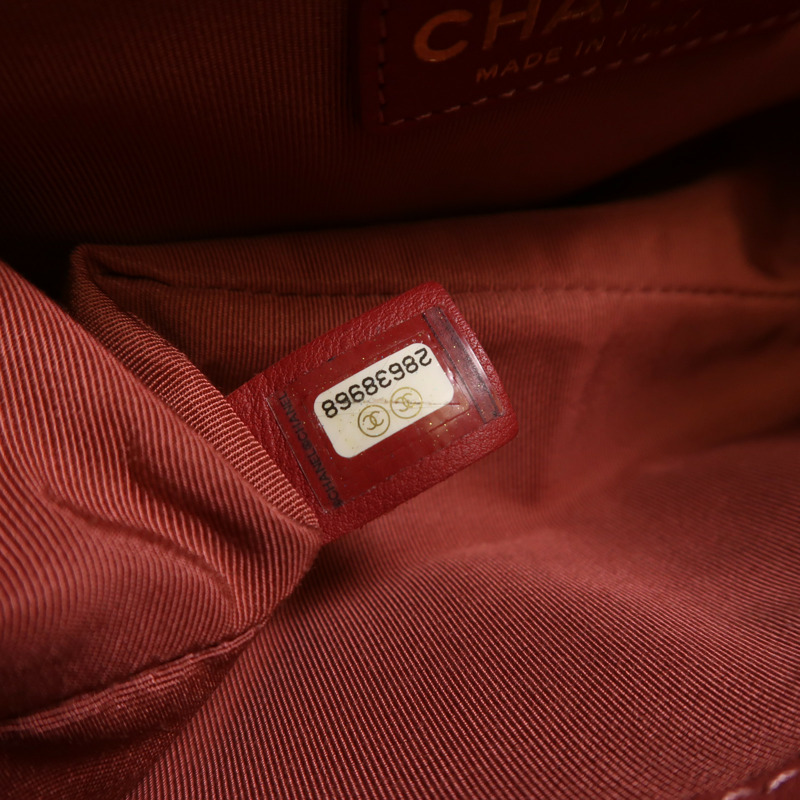 CHANEL 牛皮皮革Chain Shoulder金扣鏈帶肩背袋-7