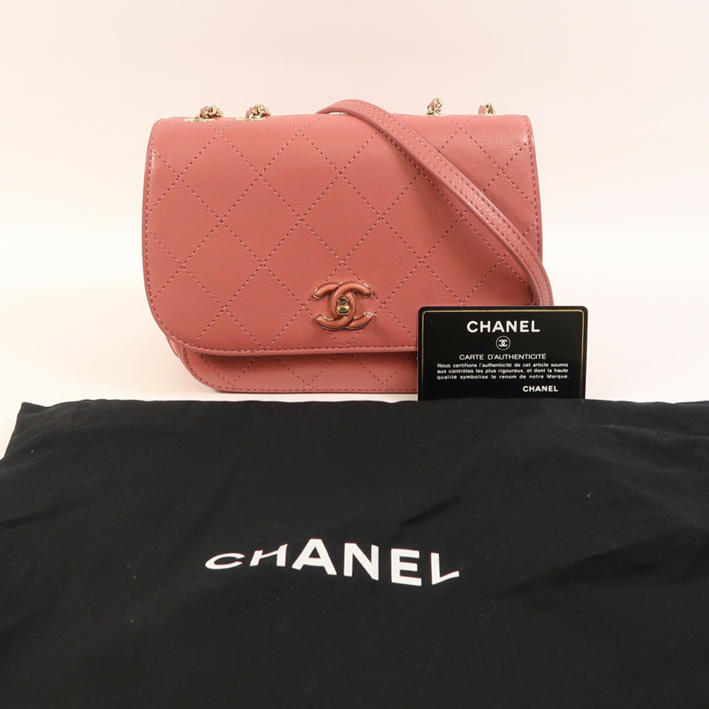 CHANEL 牛皮皮革Chain Shoulder金扣鏈帶肩背袋-10