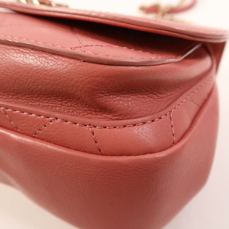 CHANEL 牛皮皮革Chain Shoulder金扣鏈帶肩背袋-12