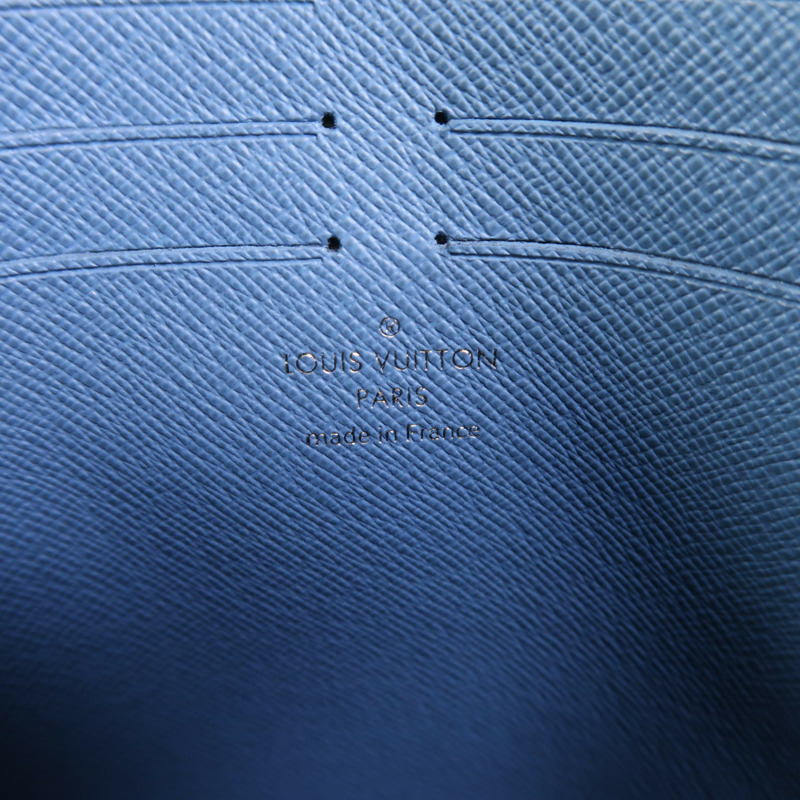 LOUIS VUITTON Taigarama Pochette Voyage MM銀扣手拿包-5