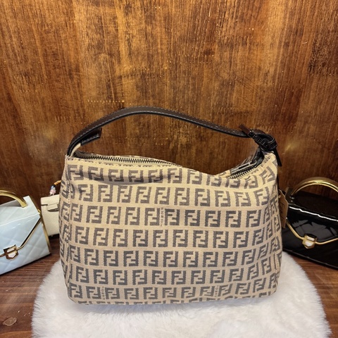 Fendi FF 標誌手提包