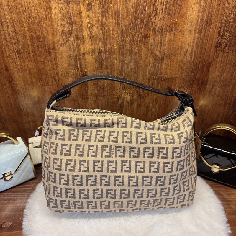 Fendi FF 標誌手提包-0