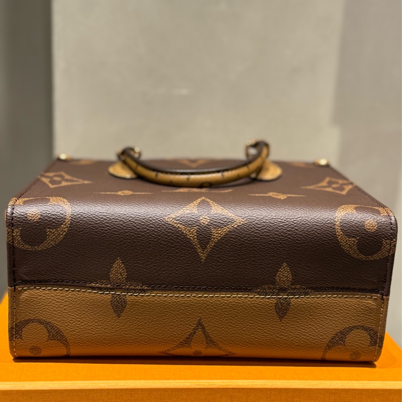 LV OnTheGo托特包-9