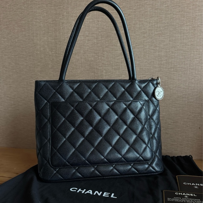 Chanel 銀幣魚子醬希爾頓手提包 9.5成新-7