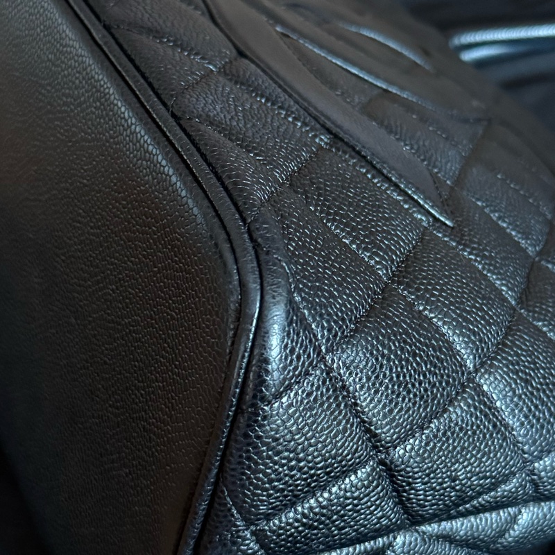 Chanel 銀幣魚子醬希爾頓手提包 9.5成新-11