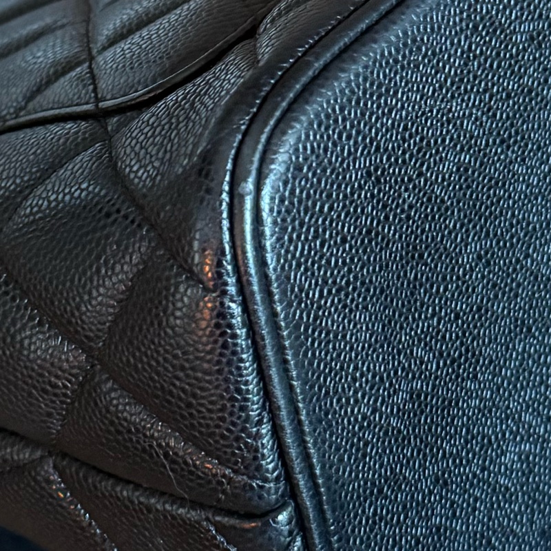 Chanel 銀幣魚子醬希爾頓手提包 9.5成新-18