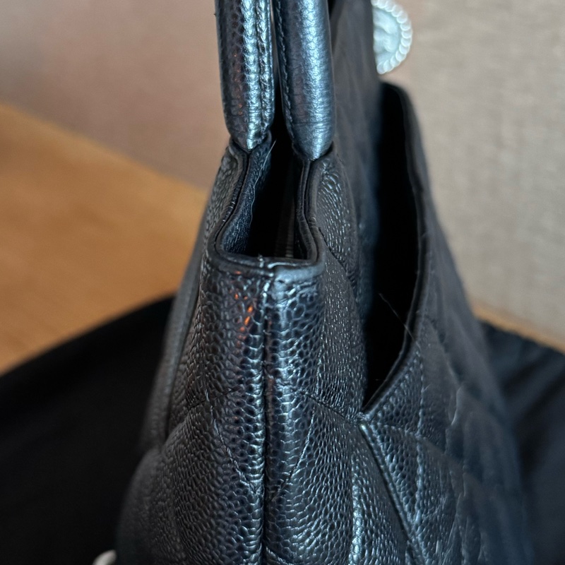 Chanel 銀幣魚子醬希爾頓手提包 9.5成新-22