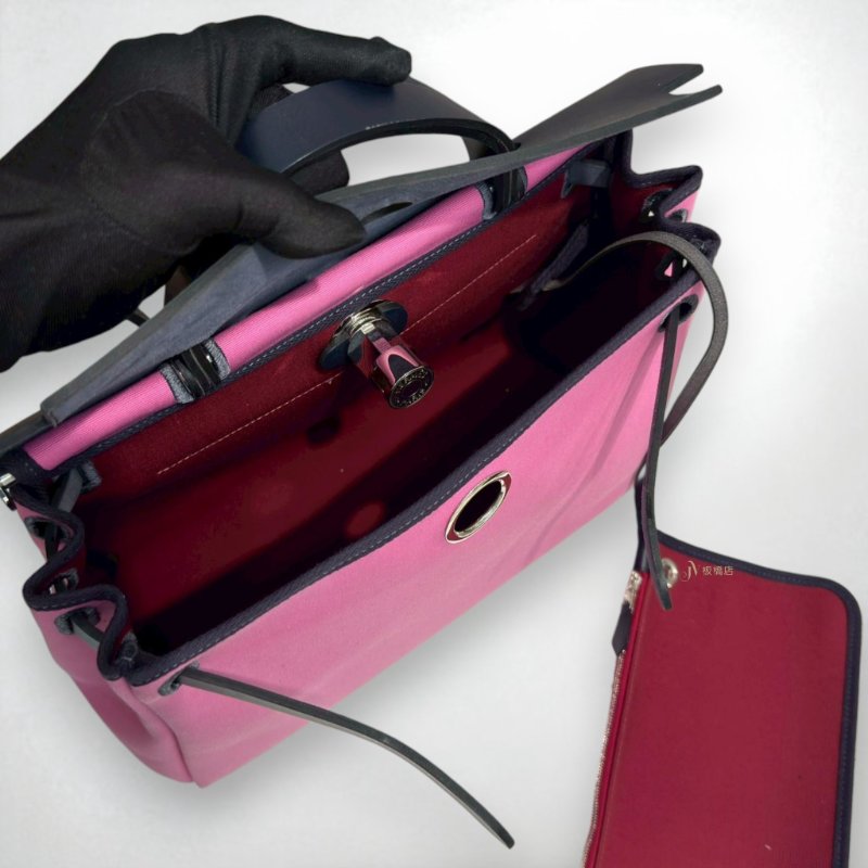 JS0379-Hermes 泡泡糖粉/寶石紅銀釦帆布Herbag 31-5