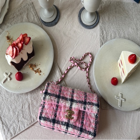 Chanel 24SS 粉色格紋毛呢 mini CF 20公分 可休閒可正式