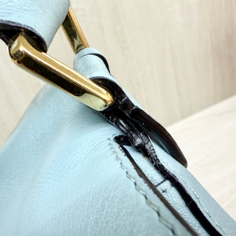 LOEWE淺藍色小牛皮中號puzzle側背包-14