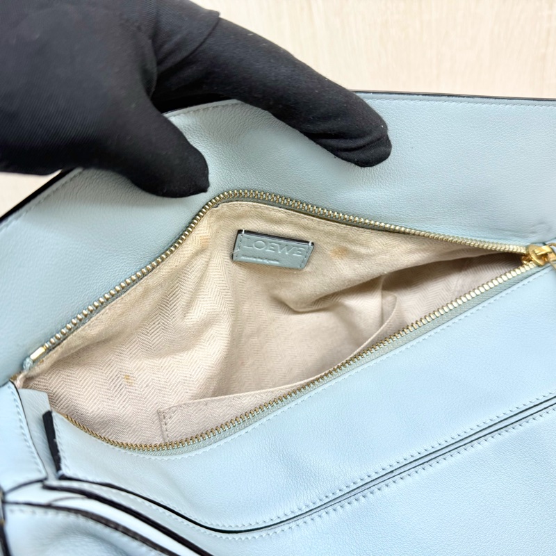 LOEWE淺藍色小牛皮中號puzzle側背包-20