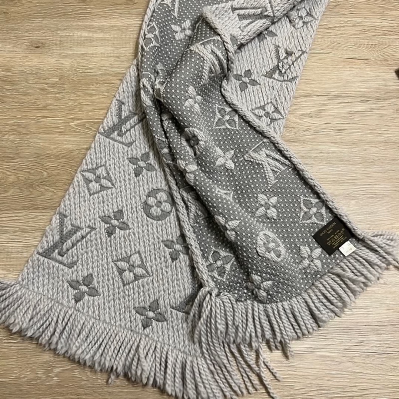 瑞奇二手精品 Louis Vuitton 滿版 logo圍巾-3