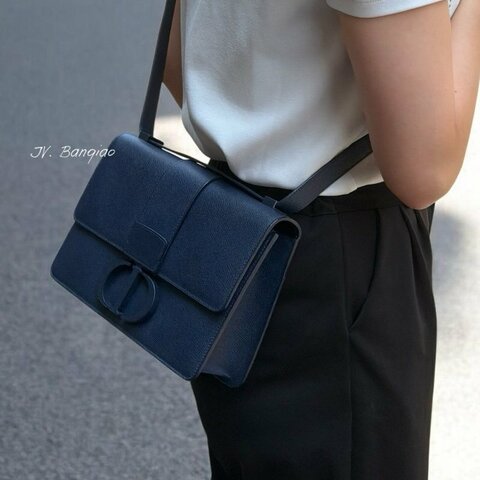 JS0302-DIOR 藍牛皮霧面釦30 Montaigne