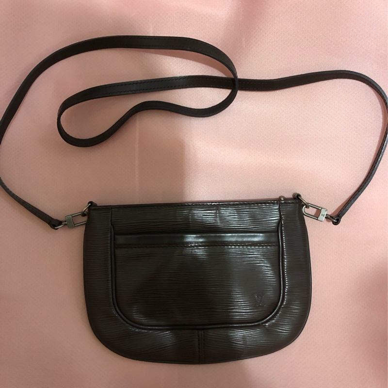 Louis Vuitton Moka Epi Leather Sarvanga Crossbody Bag LV肩背包LV側背包限量Louis Vuitton肩背包-8